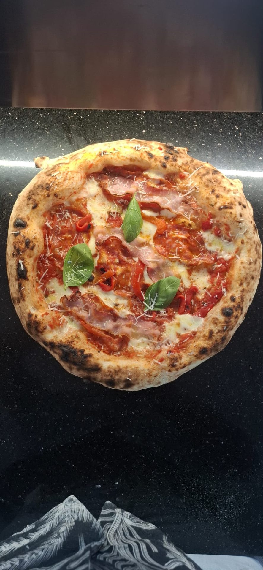 Pizza Diavola cu bacon