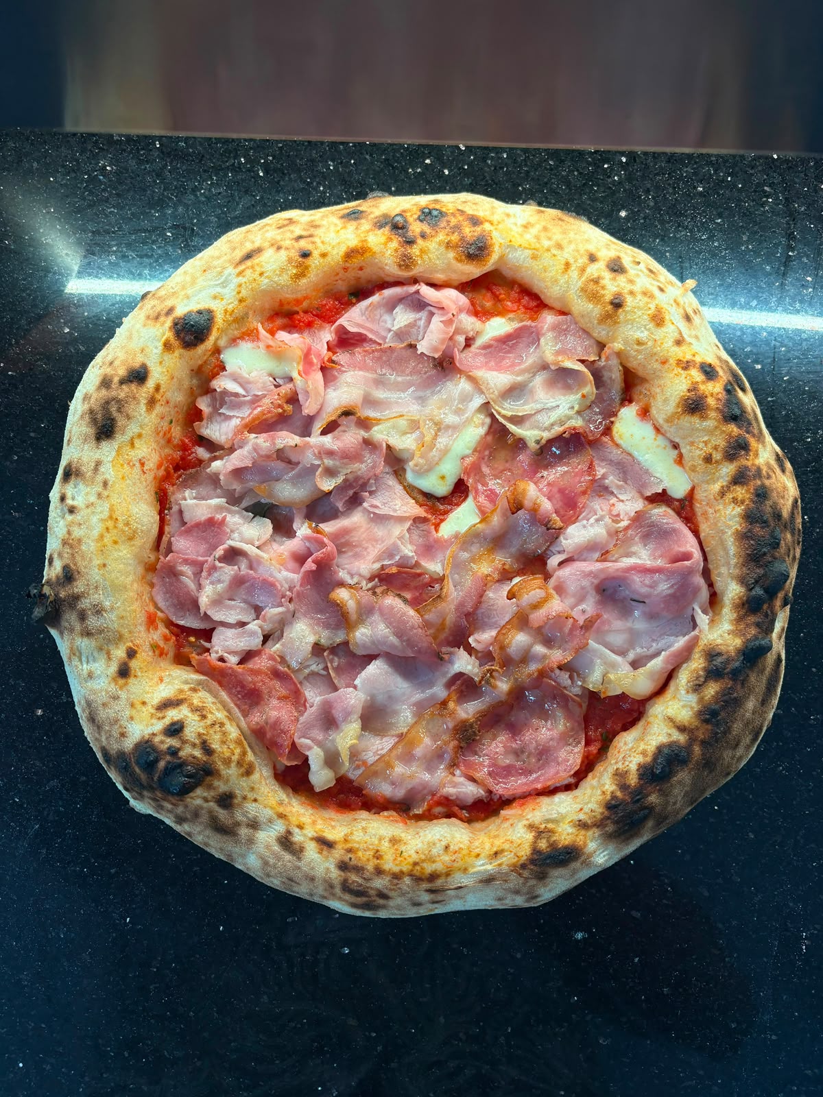 Pizza carnivora