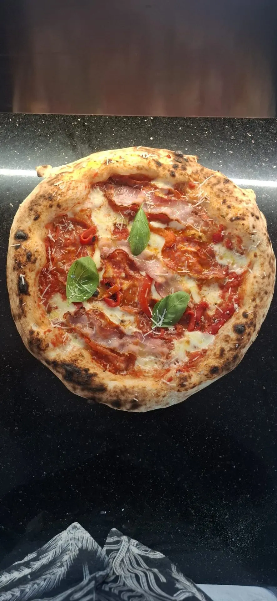 Pizza Diavola cu bacon